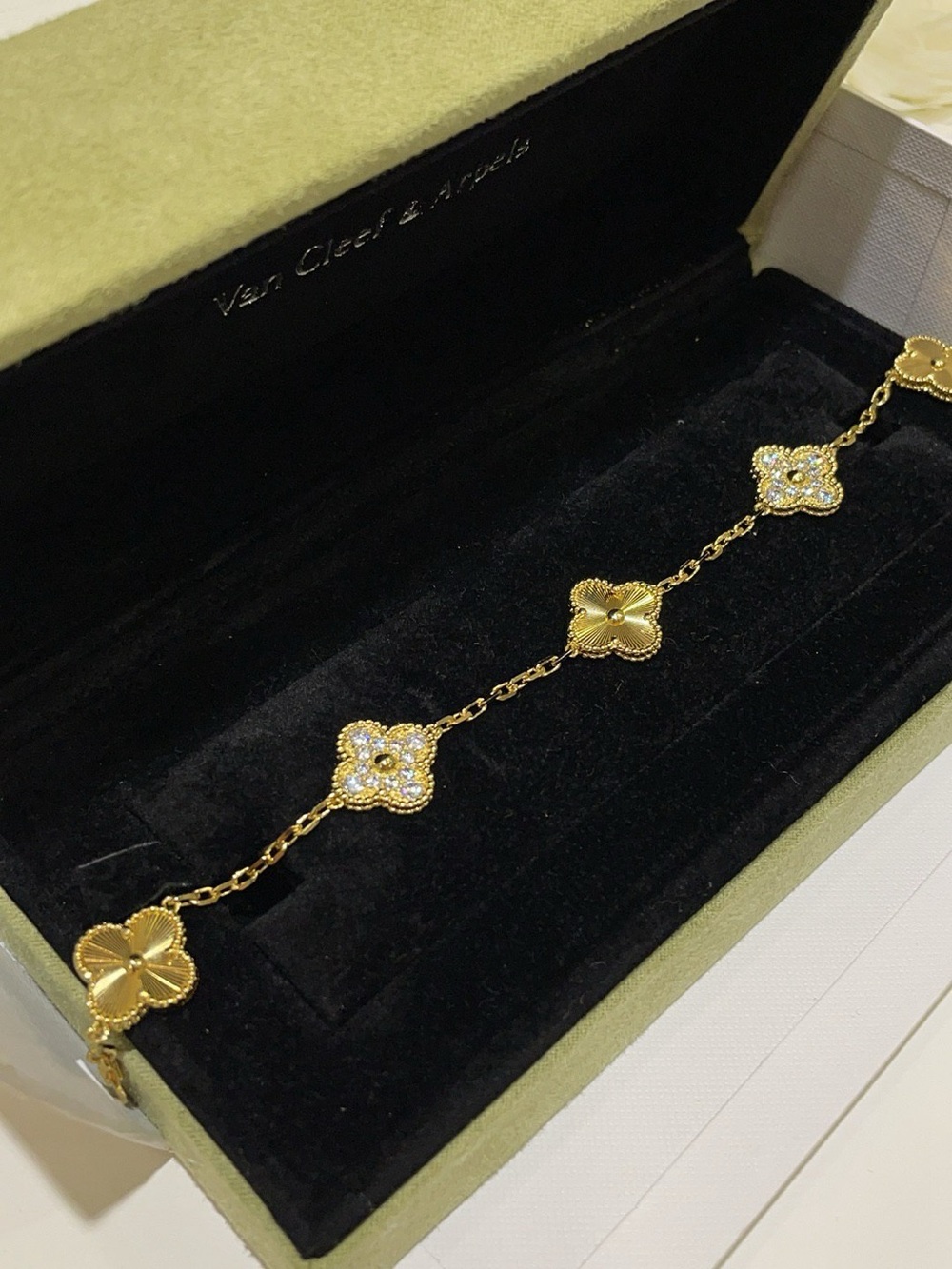✨Van Cleef & Arpels Vintage Alhambra 5 Motifs Mix Bracelet